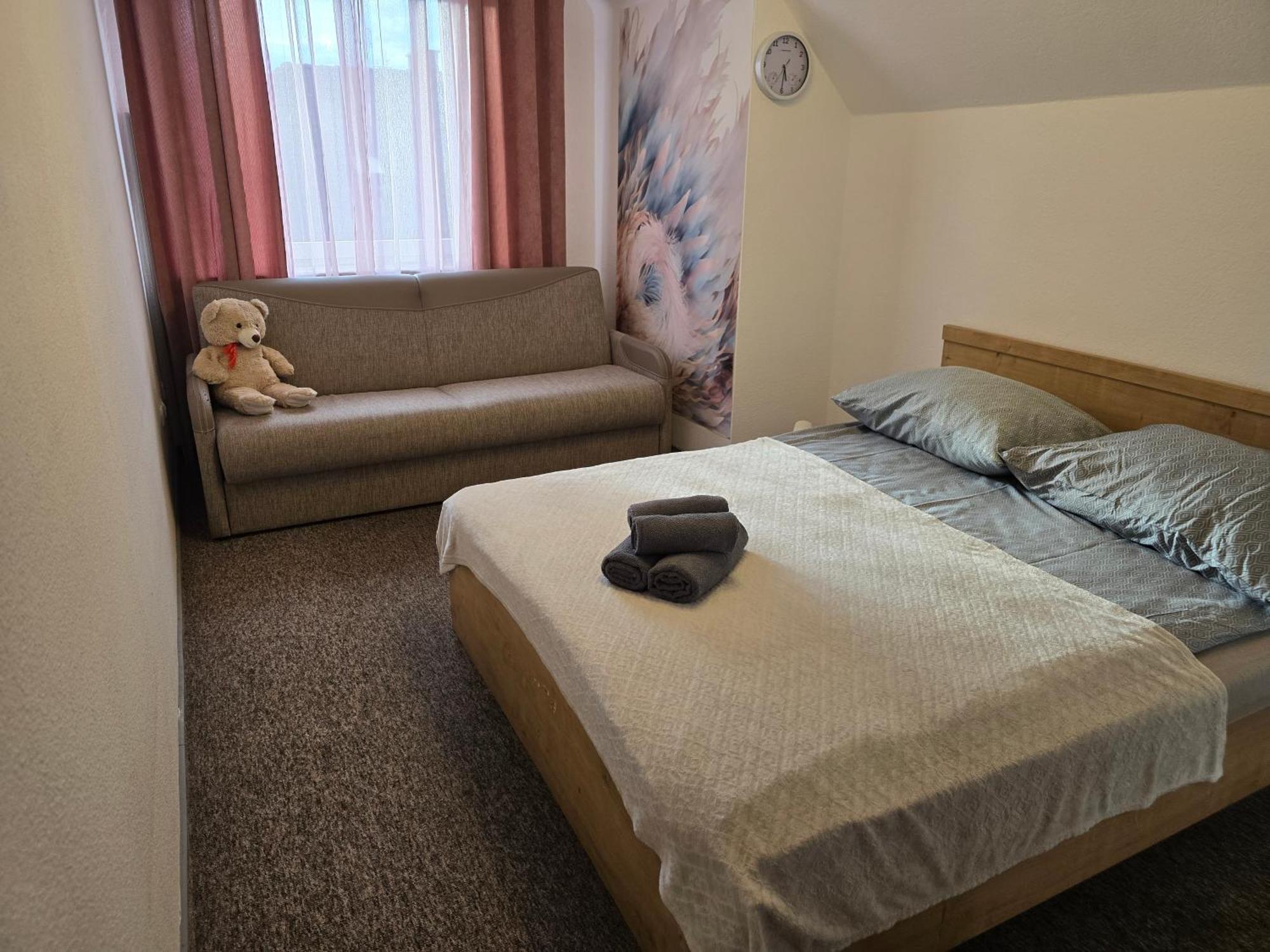 Poludnie Wroclawia Hotel ภายนอก รูปภาพ